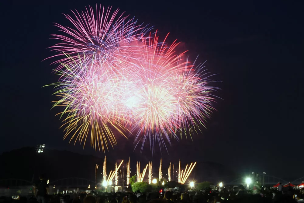米沢納涼水上花火大会