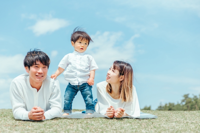 子どもとその両親