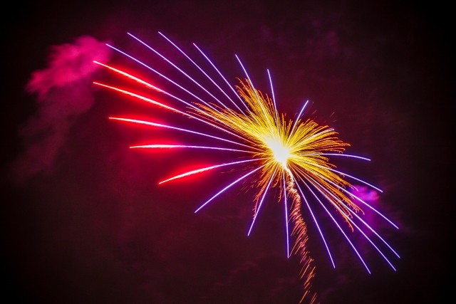 横浜開港祭の花火