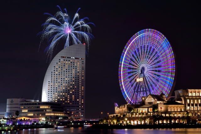 横浜開港祭の花火
