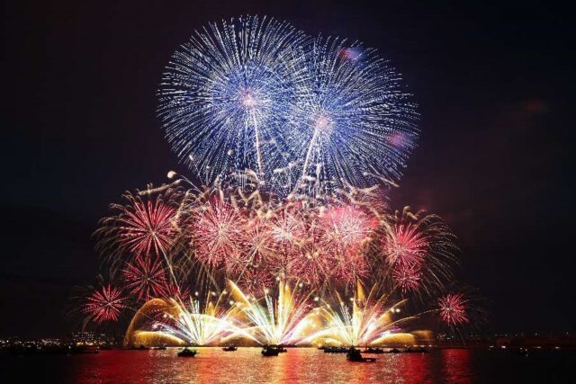 第76回 呉の夏まつり「海上花火大会」