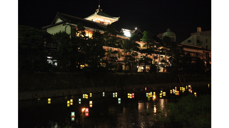 按針祭・灯籠の流れ打上花火