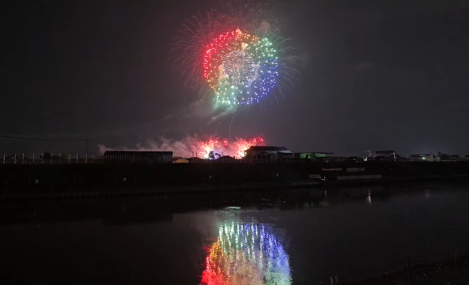 白根大凧合戦花火大会花火の様子