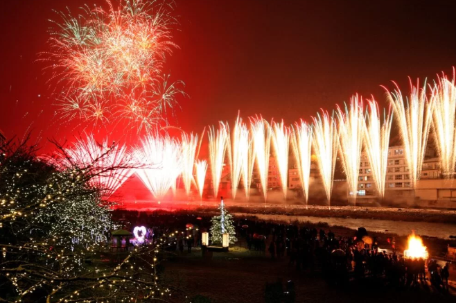【2025】下呂温泉まつり「下呂温泉花火ミュージカル夏公演」